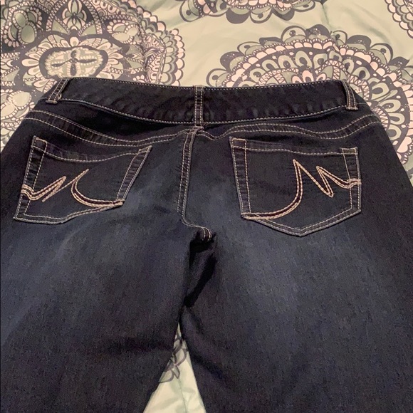 Jeans - Picture 4 of 4